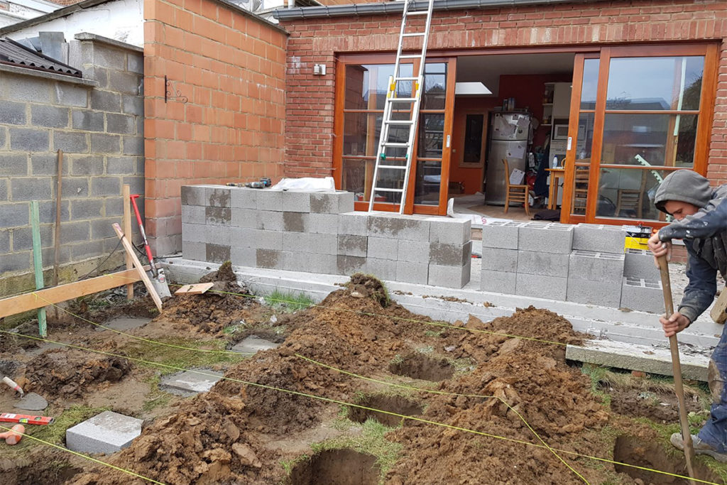 Pieux beton terrasse braine le chateaux